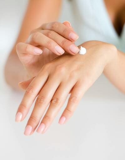 Corpo e Mente na prática - Melhores alimentos e suplementos para fortalecer unhas e cabelos